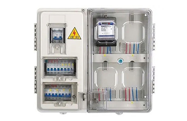 電表箱是電力系統(tǒng)中不可或缺的組成部分，電表箱的材質直接關系到產品的安全性、穩(wěn)定性和使用壽命。那電表箱用什么材質好呢？接下來跟著電表箱生產廠家邁峰電力公司小編一起了解下吧！